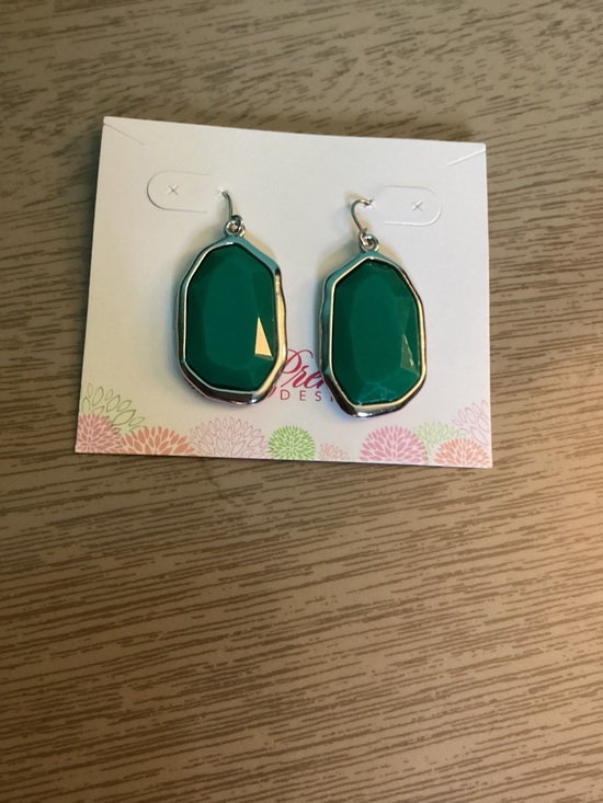Premier Designs Jewelry - Premier Designs Abstract Green Jewel Stone Dangle Earrings New